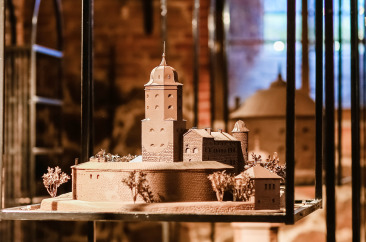 Бутафории - фото